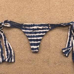 Acacia pacific tides bottoms